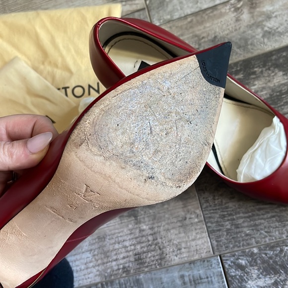 Louis Vuitton Red Stilettos size 41 - Picture 7 of 9